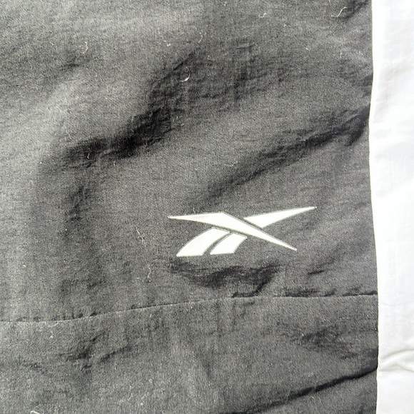 Reebok oversized women’s XL black and white pants - Picture 6 of 7